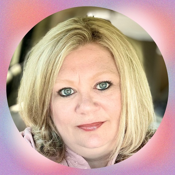 Meet your Posher, Tammy - Picture 1 of 6